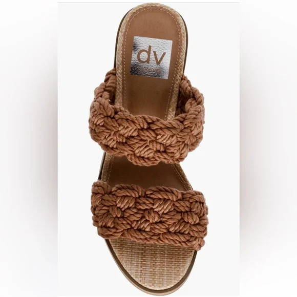 Dolce Vita Heels 🤎 - Picture 7 of 10